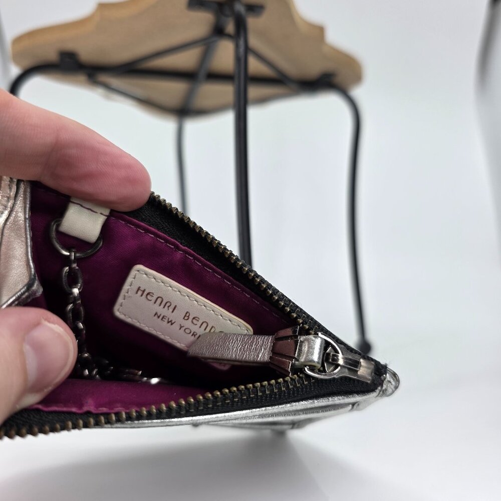 Henri Bendel Silver Glitter Coin and Card Wallet - Picture 4 of 6
